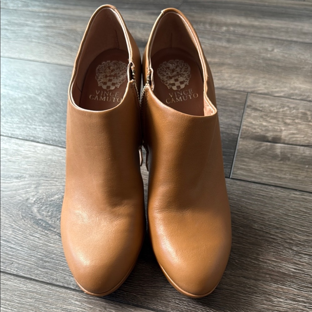 Vince Camuto Elvin  Tan Ankle Boots with Smooth Leather